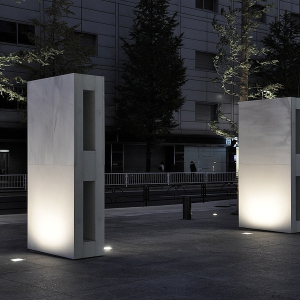 Sculpture in public space: Katsuhito Nishikawa. Spiritual Wall with Certain Surface